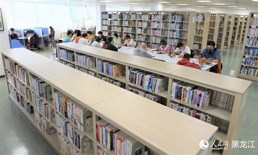 黑龍江：暢游圖書館 盡享書香暑假