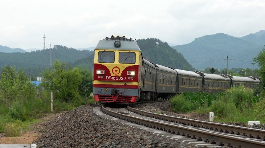 全國(guó)各地到達(dá)黑龍江旅游專列突破100列