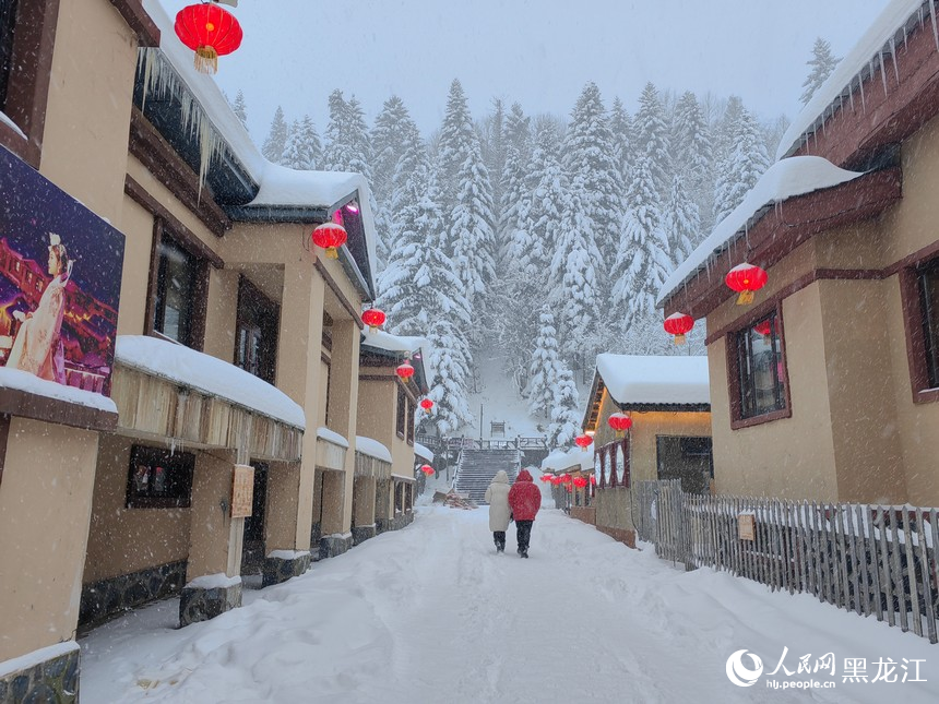 雪迎八方客 中國雪鄉(xiāng)正式開園