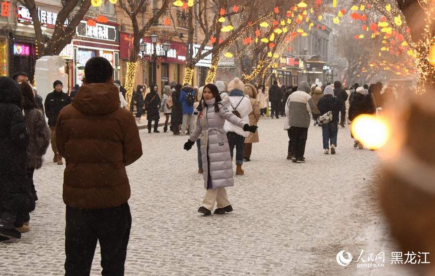 哈爾濱冰雪旅游“火出圈”